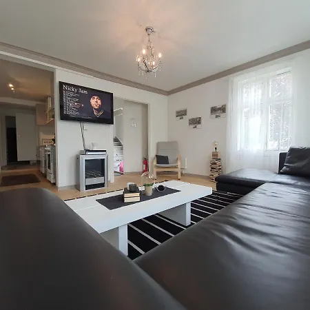 Central 4bedrooms Nr 6 -bnb By Berti